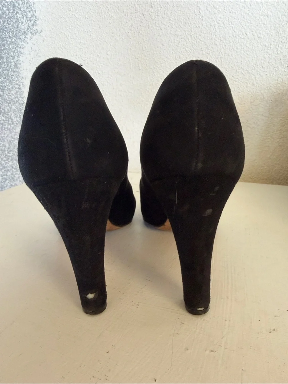 Manolo Blahnik Black Suede Mary Jane Pumps with Button Strap - Picture 4 of 12